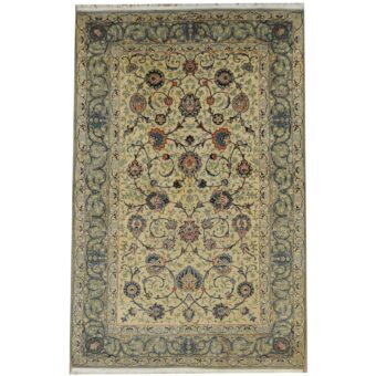 Persian Hand-knotted Kashan Wool Rug (4'7 x 7')
