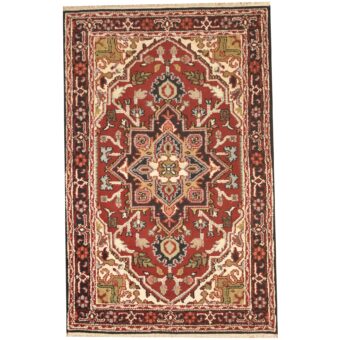 Indo Hand-knotted Heriz Wool Rug (4' x 6'2)