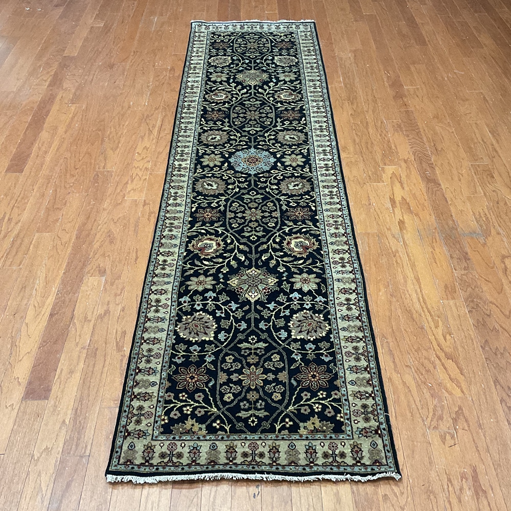 HERAT ORIENTAL Hand-knotted Indo Tabriz Wool Runner (2'6 x 9'9)