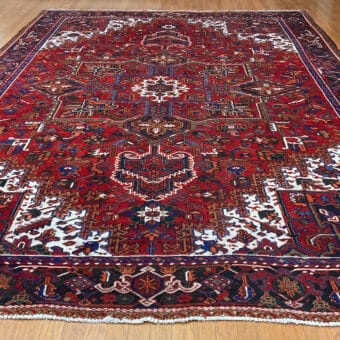 Fine Persian Hand-knotted Heriz Wool Rug (10' x 13')