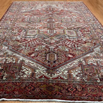 Fine Persian Hand-knotted Heriz Wool Rug (8'3 x 12'3)