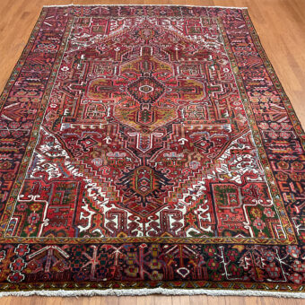Fine Persian Hand-knotted Heriz Wool Rug (6'11 x 10'4)